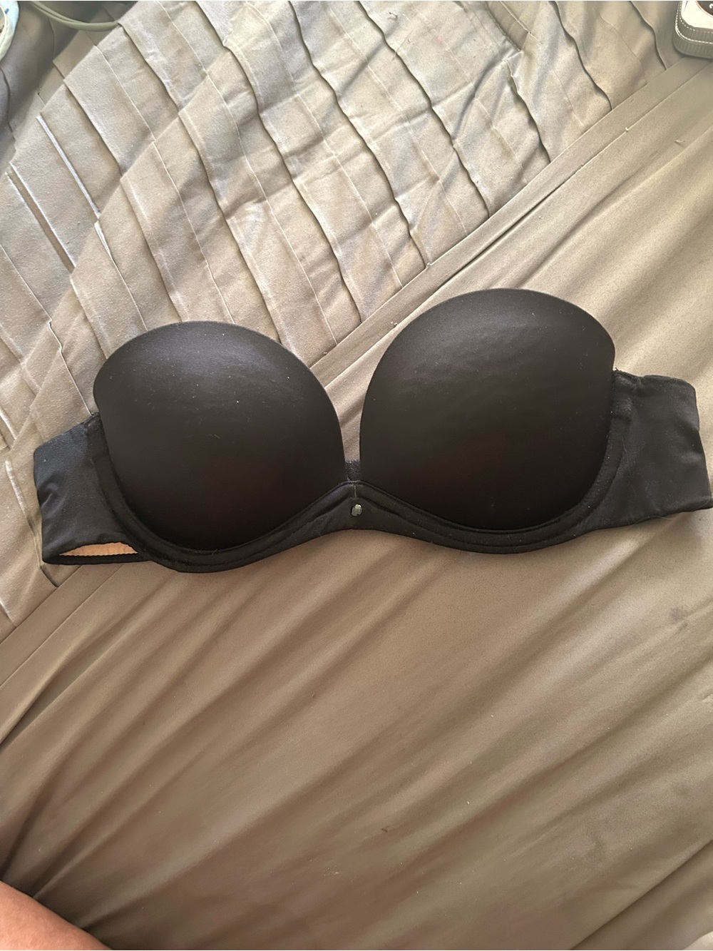 Strapless Black Push-Up Bra - Seamless Support